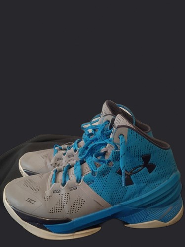 Size under armour - 9.5, curry